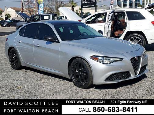 2021 Alfa Romeo Giulia Base