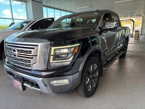 2020 Nissan Titan Platinum Reserve