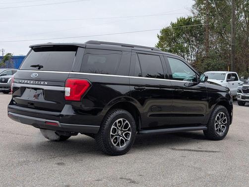 2022 Ford Expedition XLT