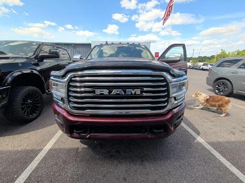 Delmonico Red Pearlcoat 2022 RAM 2500 Longhorn