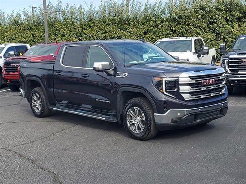 2025 GMC Sierra 1500 SLE