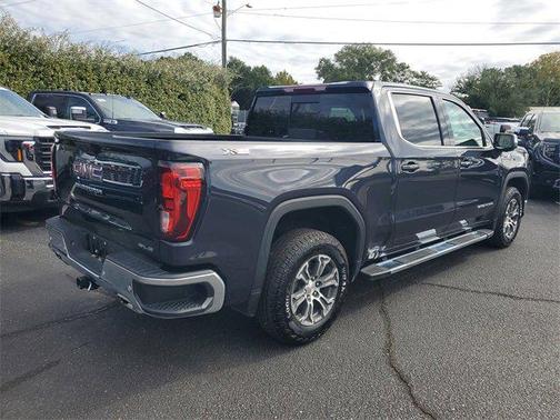 2025 GMC Sierra 1500 SLE