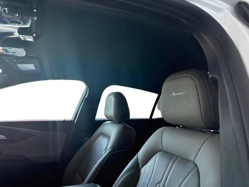 White Frost Tricoat 2026 Buick Envista Avenir FWD