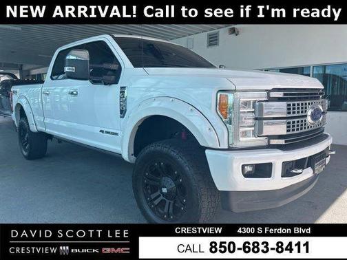 White 2017 Ford F-250 Lariat