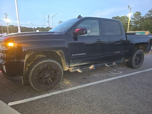 2017 Chevrolet Silverado 1500 2LT