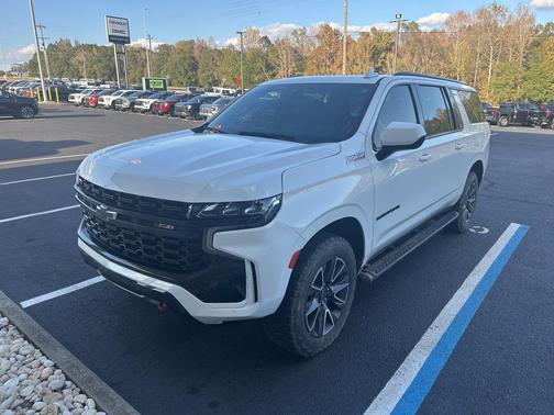 2023 Chevrolet Suburban 4WD Z71