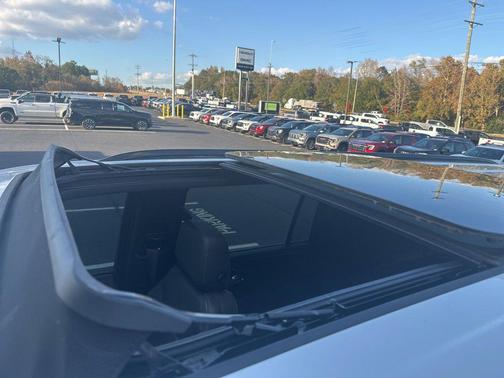 2023 Chevrolet Suburban 4WD Z71