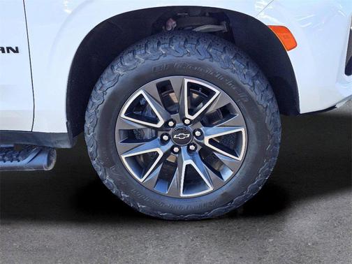 2023 Chevrolet Suburban 4WD Z71