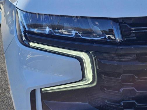 2023 Chevrolet Suburban 4WD Z71