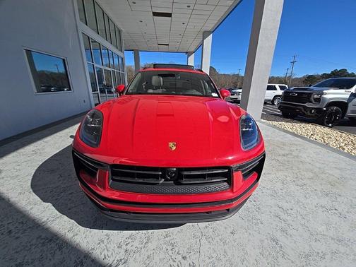 2024 Porsche Macan S