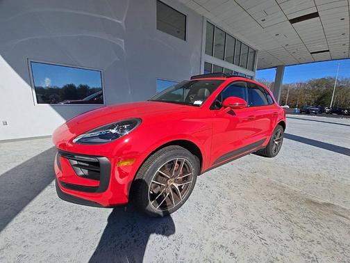 2024 Porsche Macan S