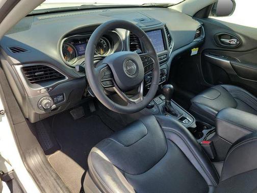 Bright White Clearcoat 2022 Jeep Cherokee Latitude Lux