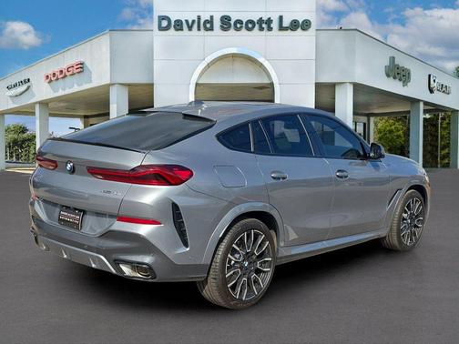 2025 BMW X6 xDrive40i