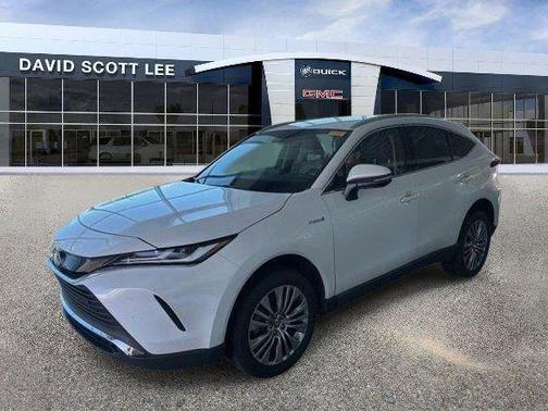 Blizzard Pearl 2021 Toyota Venza XLE
