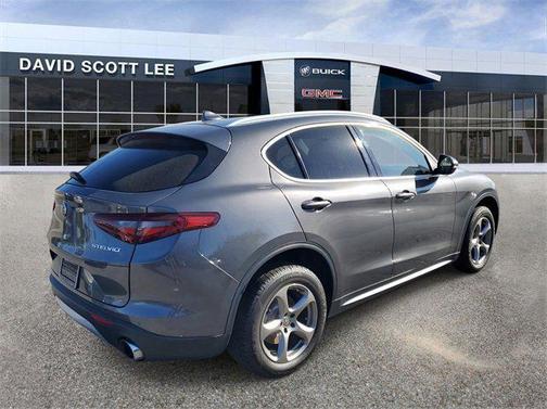 2021 Alfa Romeo Stelvio Base