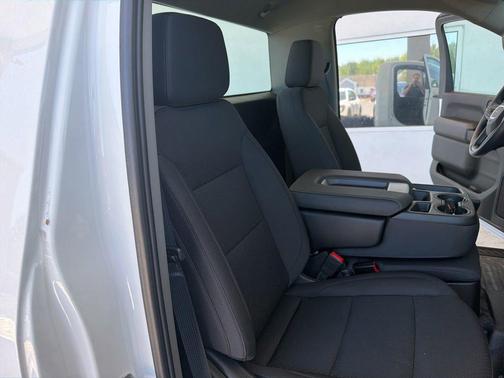 Summit White 2025 GMC Sierra 2500 Pro