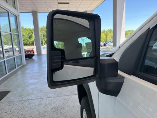 Summit White 2025 GMC Sierra 2500 Pro