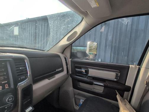 Maximum Steel Metallic Clearcoat 2014 RAM 2500 Laramie