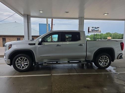 Gray 2021 GMC Sierra 1500 SLT