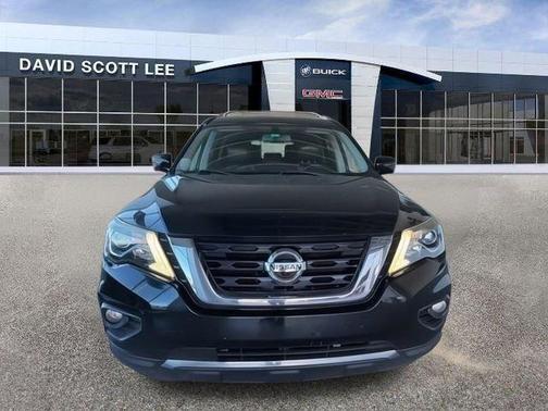 2017 Nissan Pathfinder Platinum