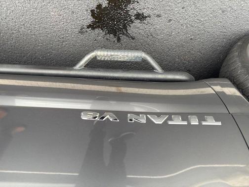 2018 Nissan Titan SV