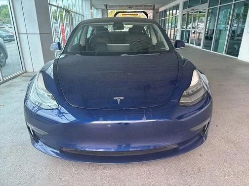 Deep Blue Metallic 2018 Tesla Model 3 Long Range