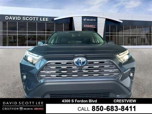 2024 Toyota RAV4 Hybrid SE