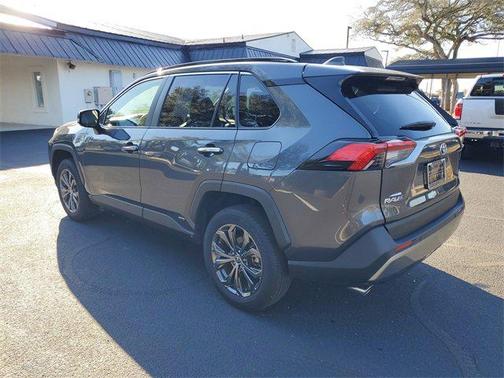 2024 Toyota RAV4 Hybrid SE