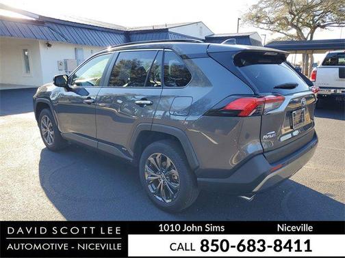 2024 Toyota RAV4 Hybrid SE