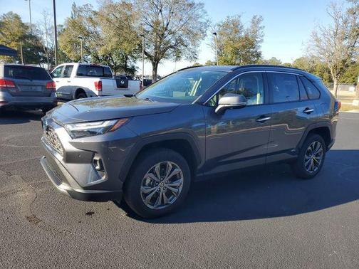 2024 Toyota RAV4 Hybrid SE