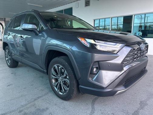2024 Toyota RAV4 Hybrid SE