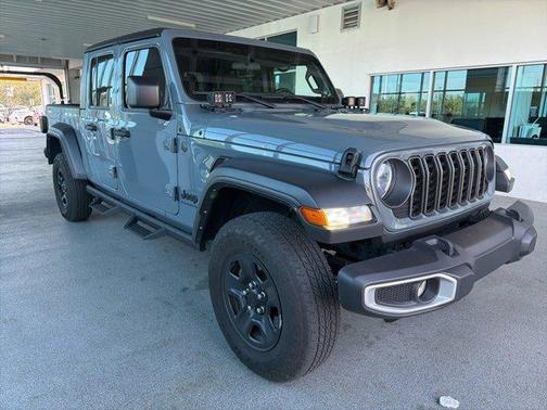 2024 Jeep Gladiator Sport