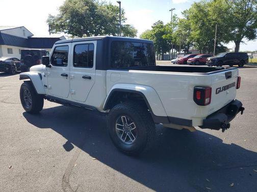 Bright White Clearcoat 2021 Jeep Gladiator Texas Trail 4x4