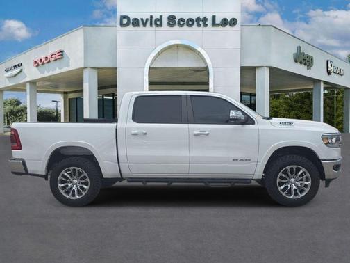 Bright White Clearcoat 2022 RAM 1500 Laramie