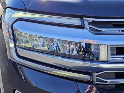 Dark Matter Metallic 2022 Ford Expedition Max Platinum