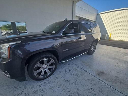 Iridium Metallic 2017 GMC Yukon SLT
