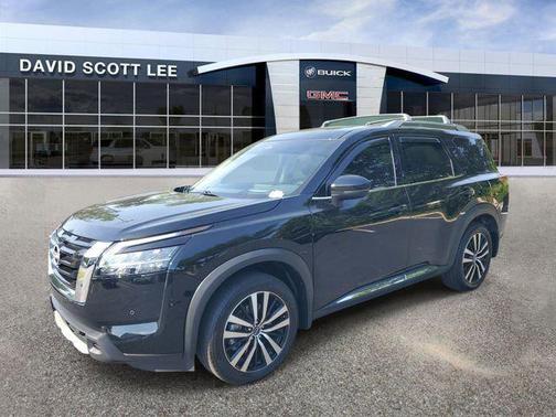 Super Black 2024 Nissan Pathfinder Platinum FWD