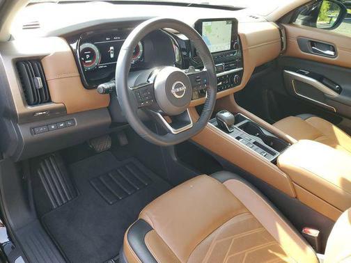Super Black 2024 Nissan Pathfinder Platinum FWD