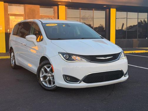 2018 Chrysler Pacifica Touring Plus