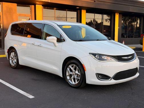 2018 Chrysler Pacifica Touring Plus