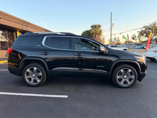 2017 GMC Acadia SLT-2
