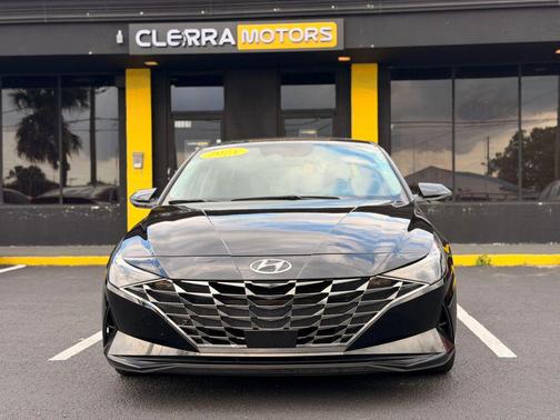 2021 Hyundai ELANTRA Limited