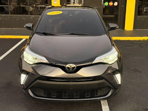 2020 Toyota C-HR XLE