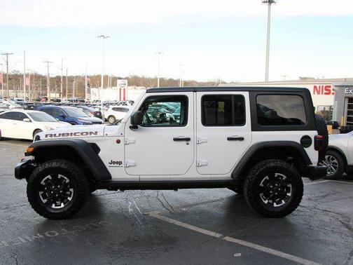 Bright White Clearcoat 2025 Jeep Wrangler Rubicon