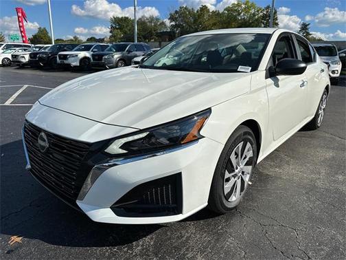 2025 Nissan Altima S FWD