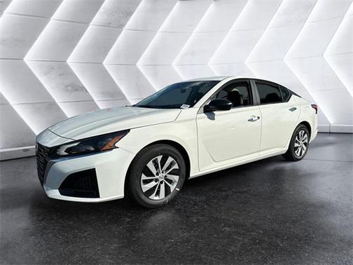 2025 Nissan Altima S FWD