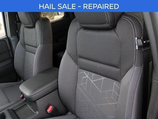 Boulder Gray Pearl 2026 Nissan Frontier SV