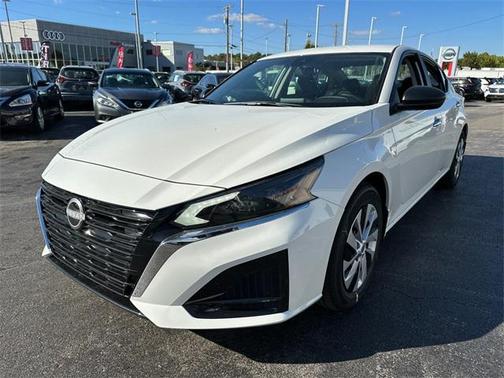 2025 Nissan Altima S FWD