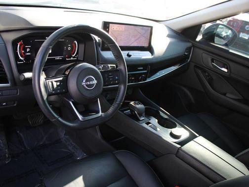 Deep Ocean Blue Pearl 2024 Nissan Rogue SL