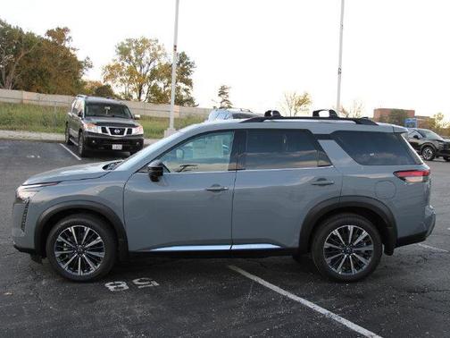 Boulder Gray Pearl 2026 Nissan Pathfinder Platinum